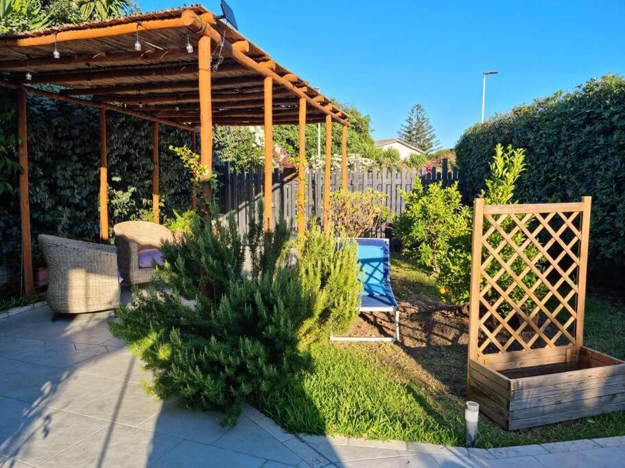 Villa Tea, Residenza Incantevole Con Giardino . Flumini di Quartu Eksteriør billede